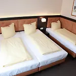 Zur Heidebluete Hotel
