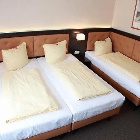 Zur Heidebluete Hotel