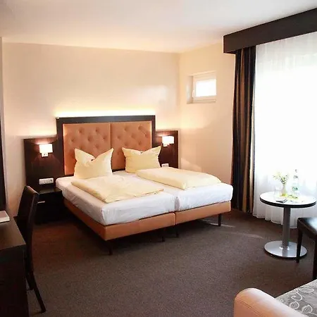 Zur Heideblüte Hotel 3*