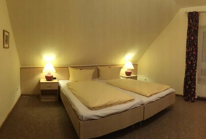 فندق Zur Heidebluete Hambühren